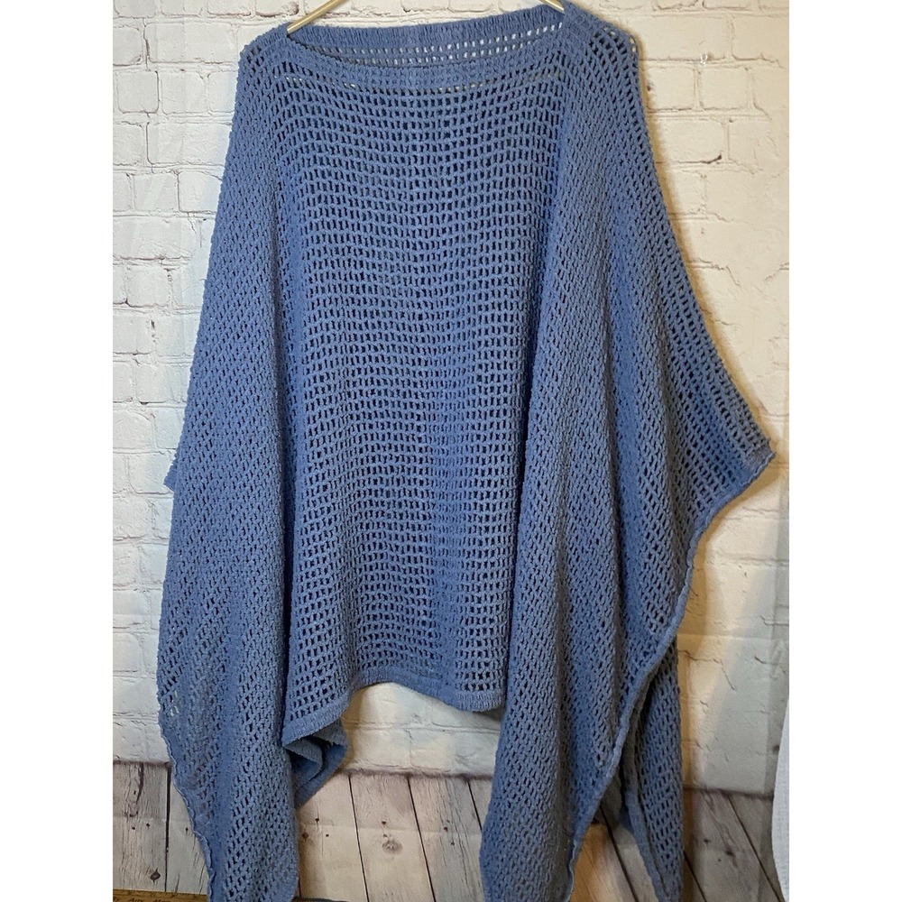 Handmade Women's L/XL Crochet Poncho Comfy Kozy